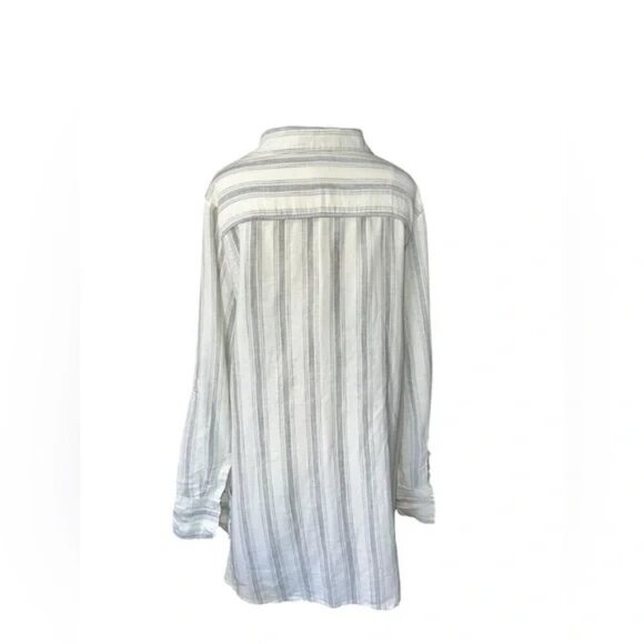 Anthropologie Windrift Buttondown size M - Picture 3 of 9